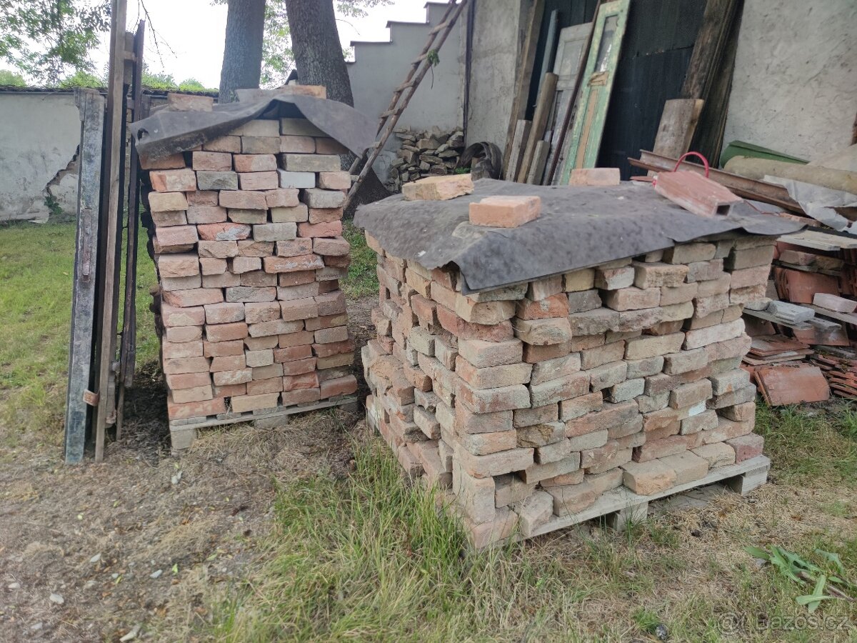 Cihly půlky - staré, očištěné - ZDARMA