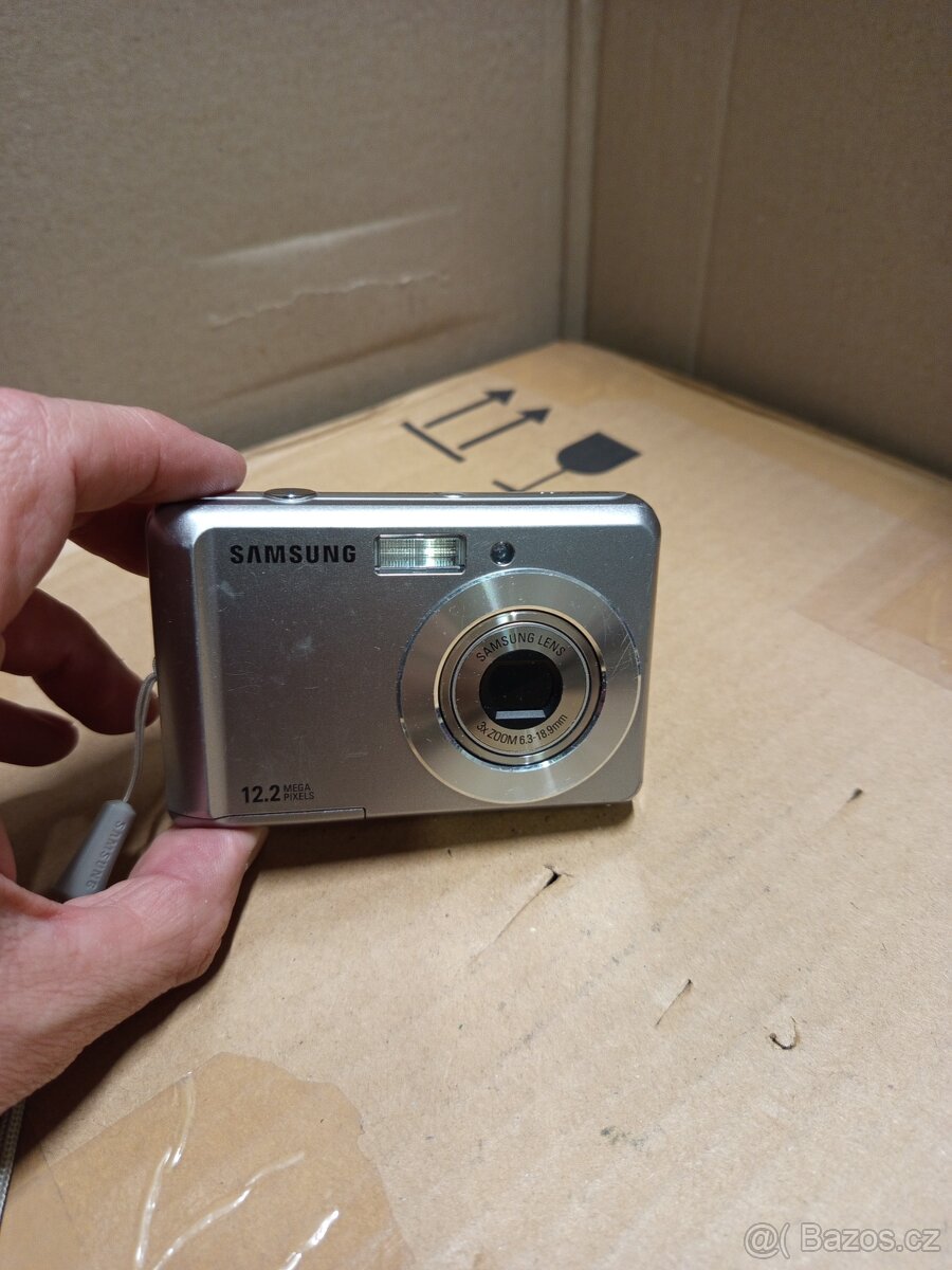 SAMSUNG ES17