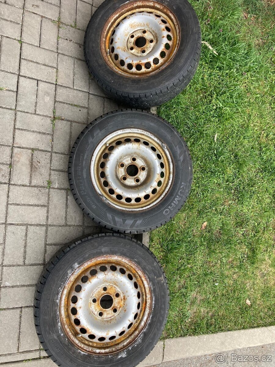 2x kolo 16” originál VW T5 transporter, Multivan, Caravelle