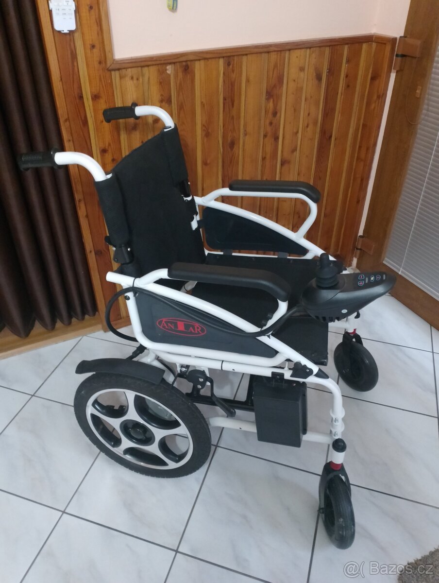 Elektrický invalidní vozík