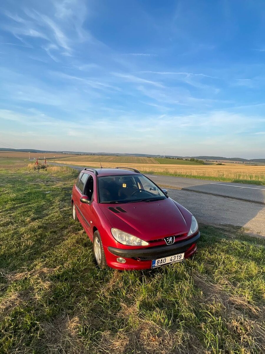 Peugeot 206 SW 1.4 HDi 50 kW – r. 2005, STK 2/2027