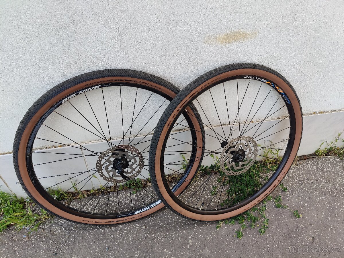 Zapletená kola na gravel 29" rychloupínák