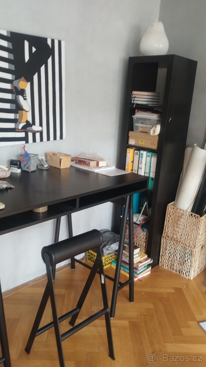 Psací stůl IKEA