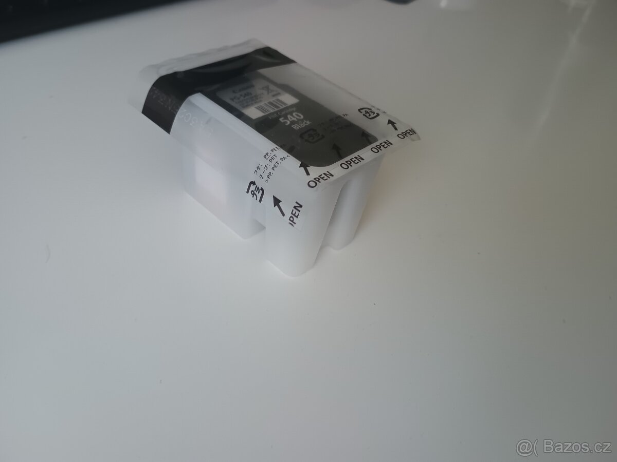 Canon PG-540 černá