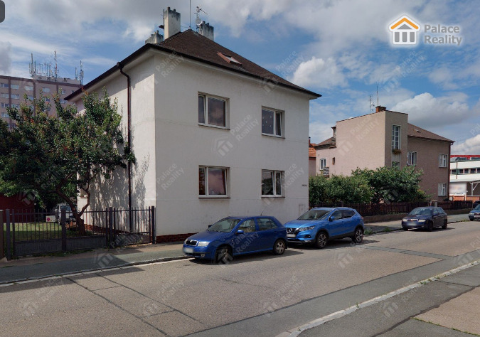Prodej dvougeneračního RD s garáží a zahradou