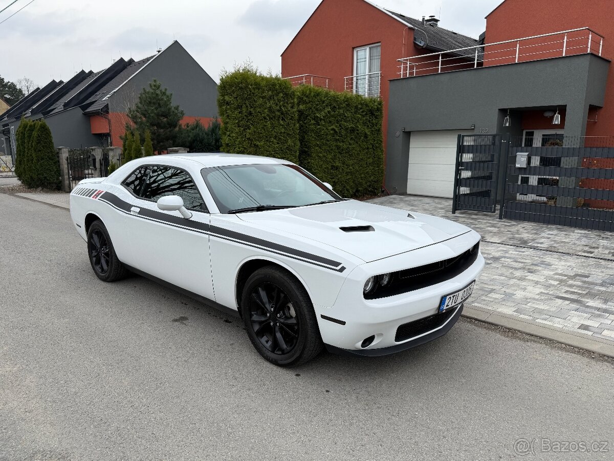 DODGE CHALLENGER 4x4 2021 PENTASTAR