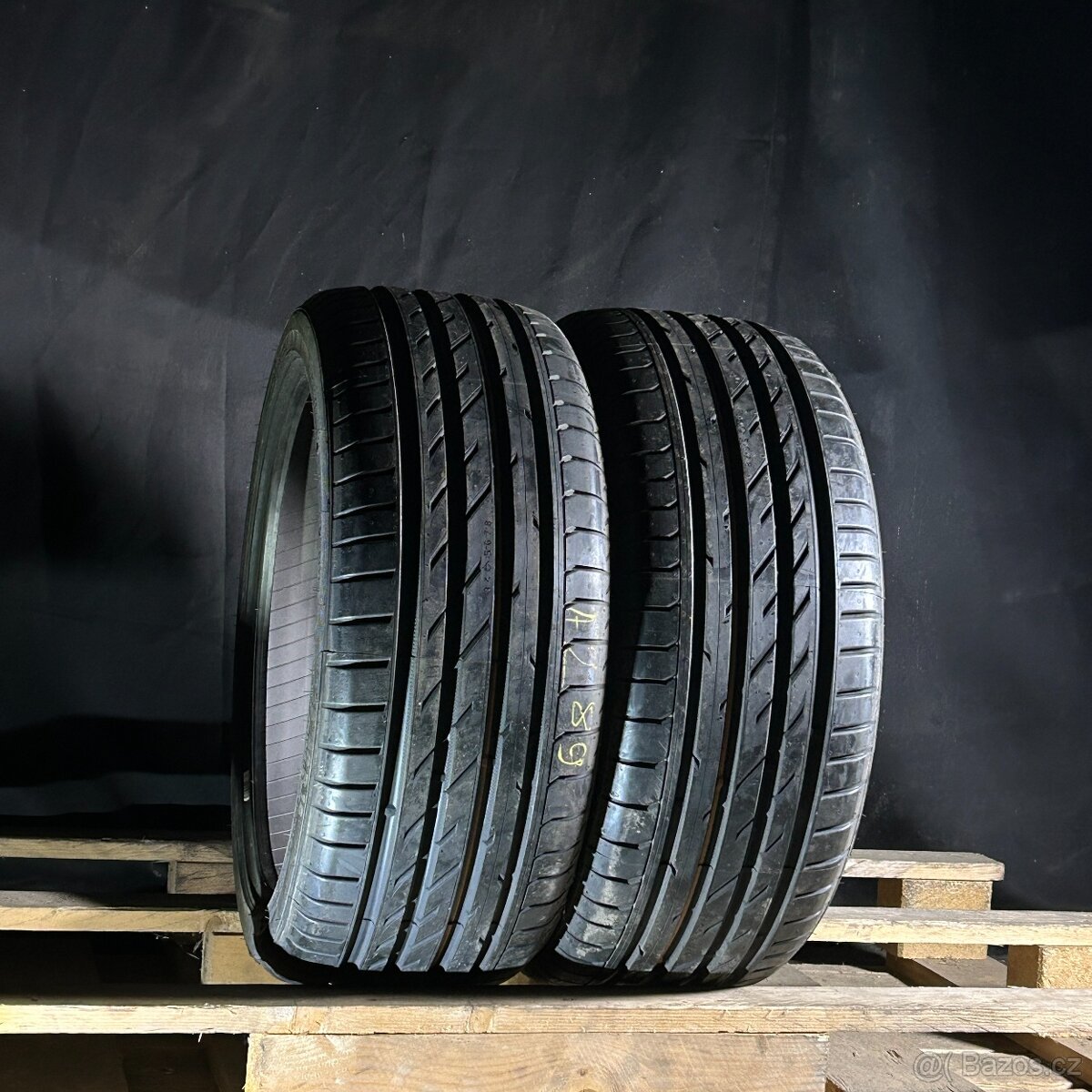 NOVÉ Letní pneu 225/40 R18 92W XL Nokian