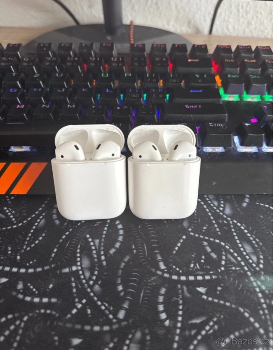 Apple AirPods 2019
