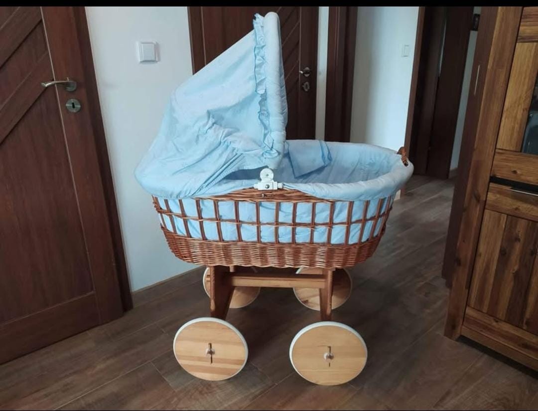 Postýlka pro miminko, košík, kolébka