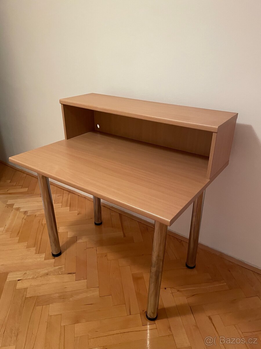 stůl za odvoz
