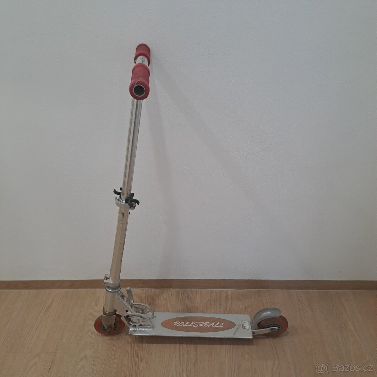 Freestyle koloběžka Rollerball