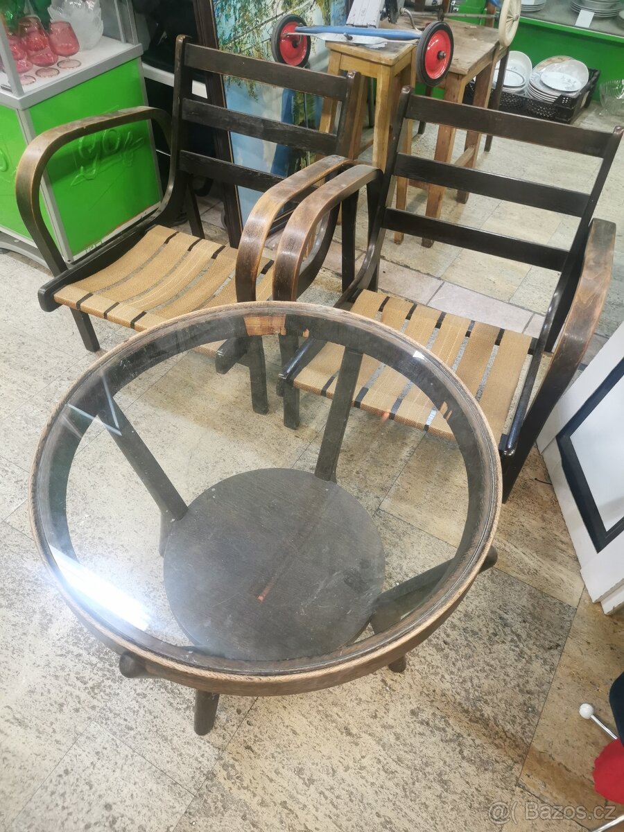 Retro nabytek, křesla stolek.