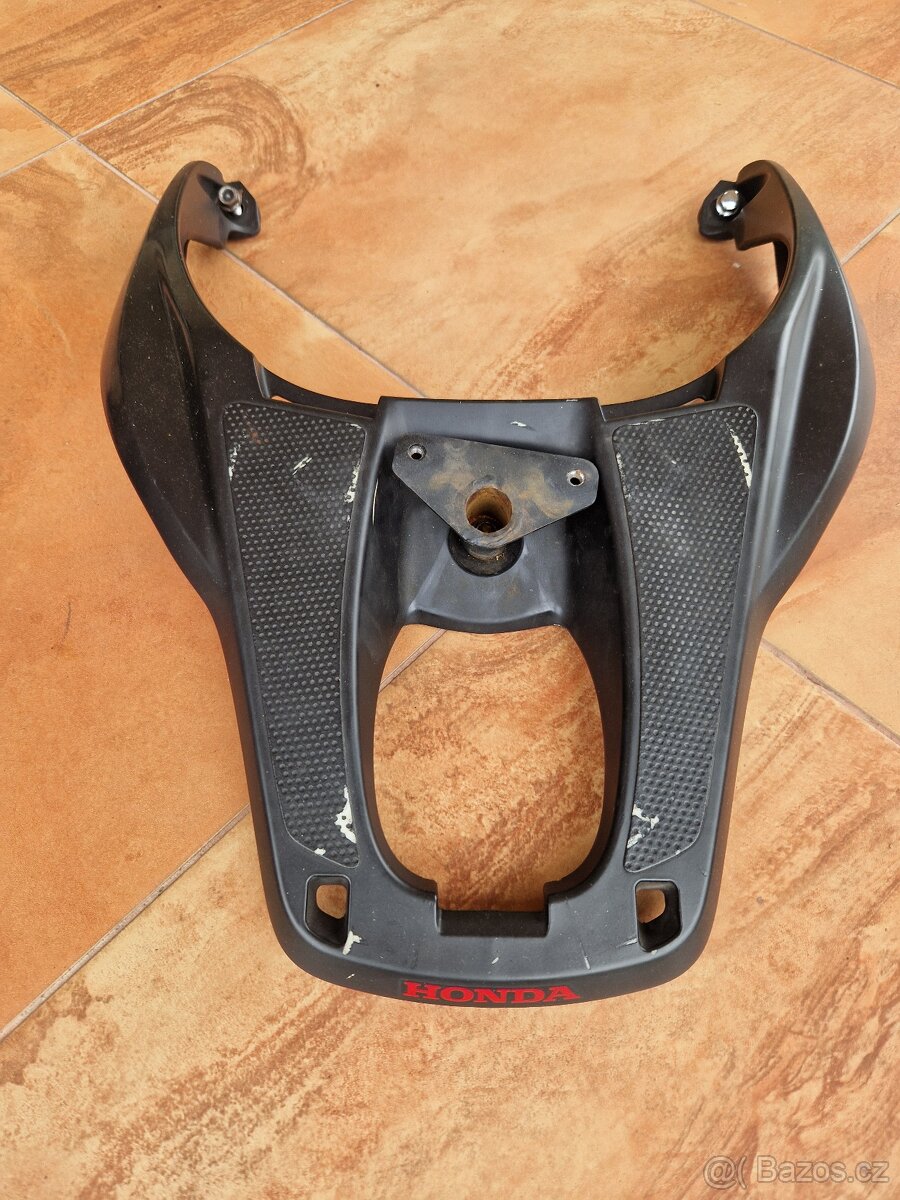 Madlo spolujezdce Honda SH300i