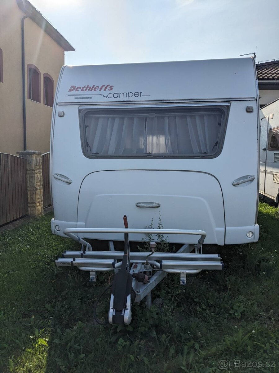 Karavan Dethleffs pro 5-6 osob, palanda, předstan