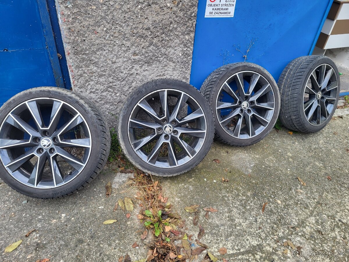Prodám alu r 17/215/40 Barum polaris 5