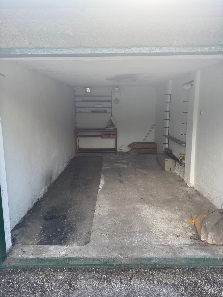 Pronajmu garáž Havirov