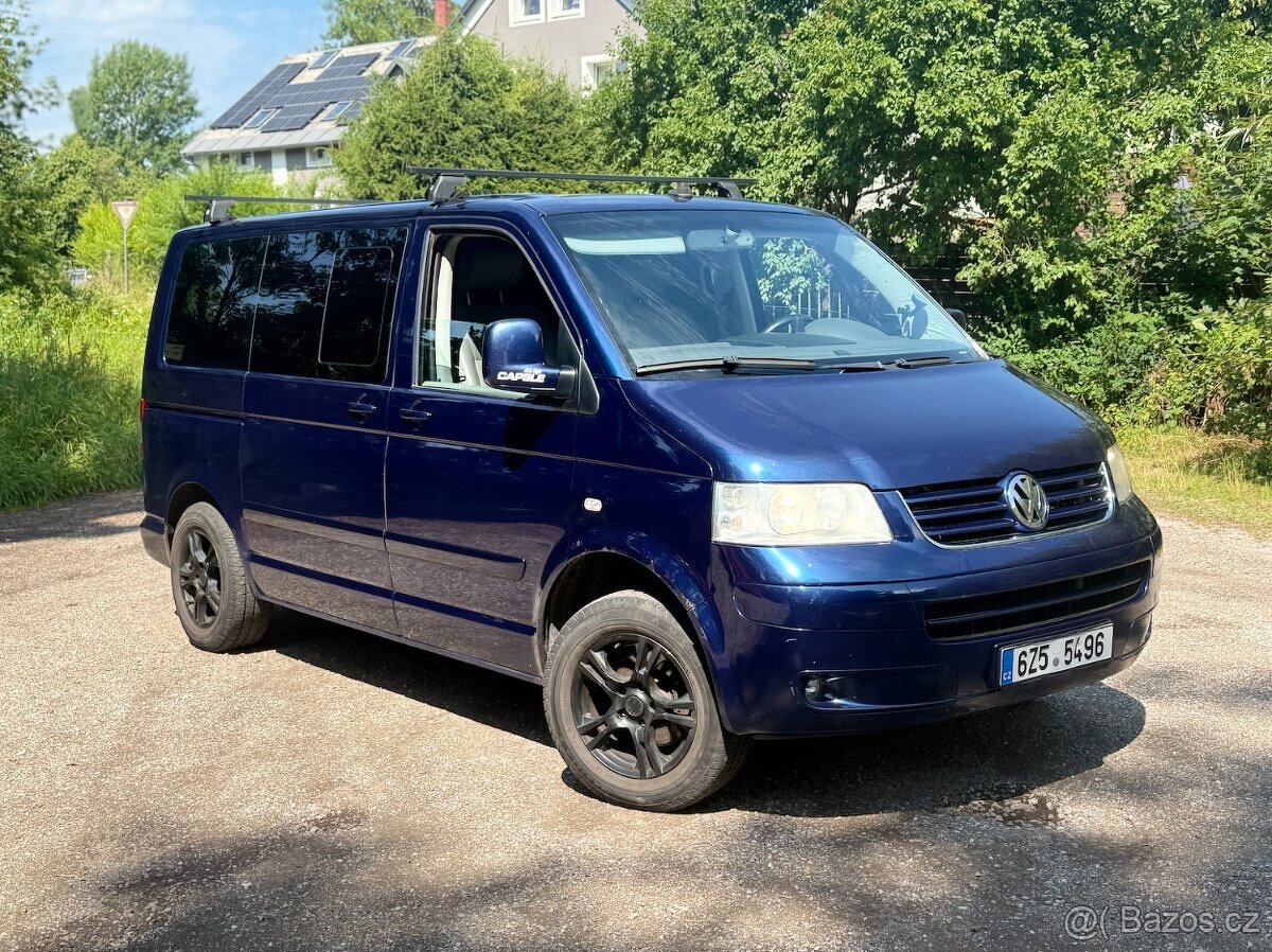 VW Multivan 2.5TDi Highline