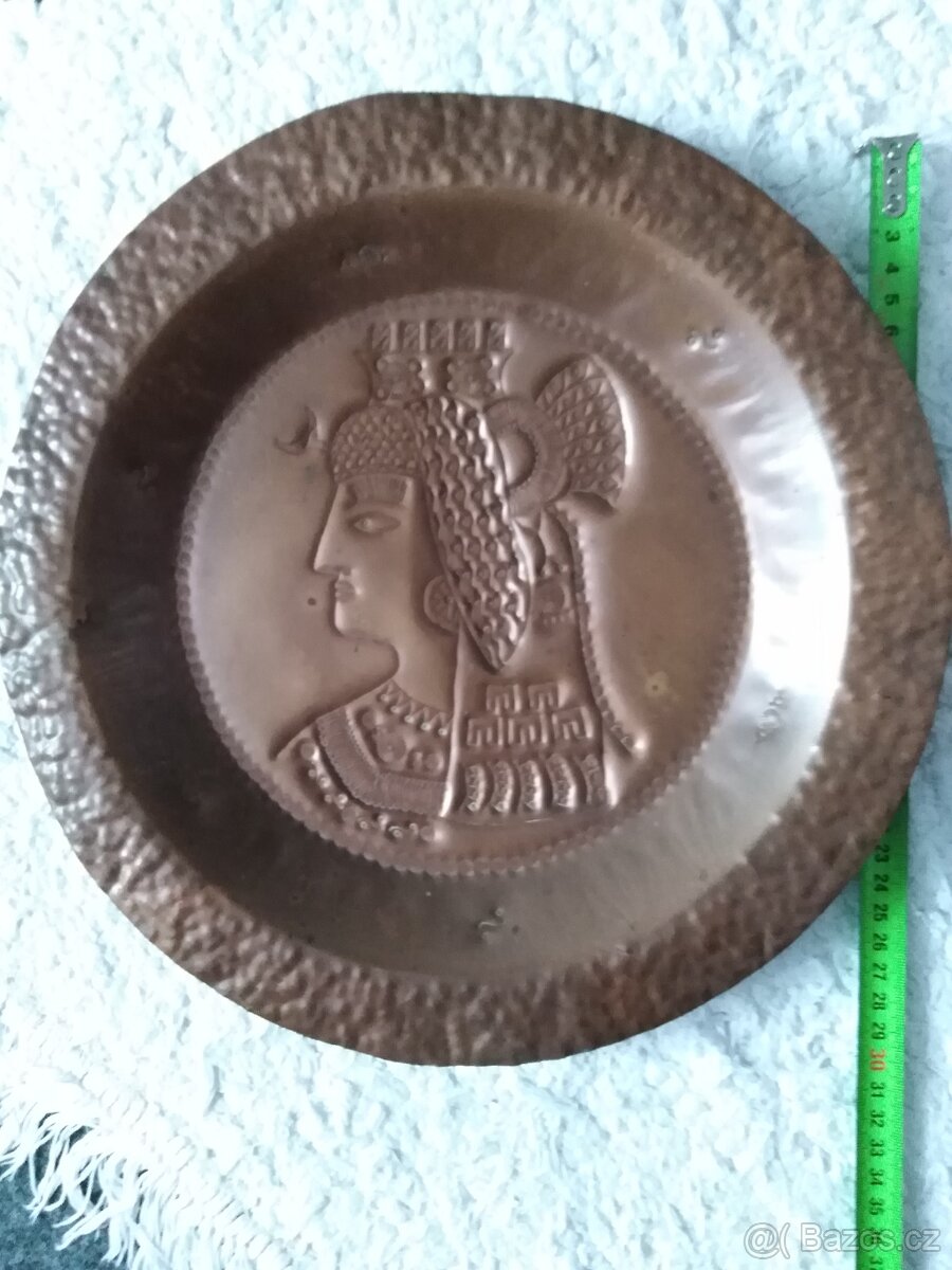 Starý obraz - tepaná měď č.1 Kleopatra ???