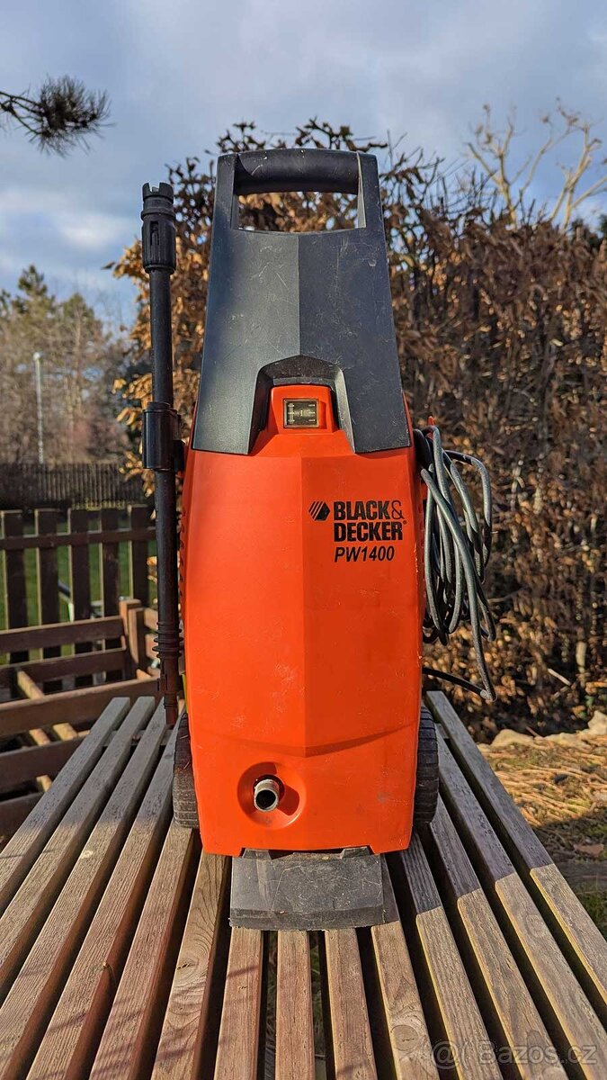 Tlaková myčka Black & Decker PW1400
