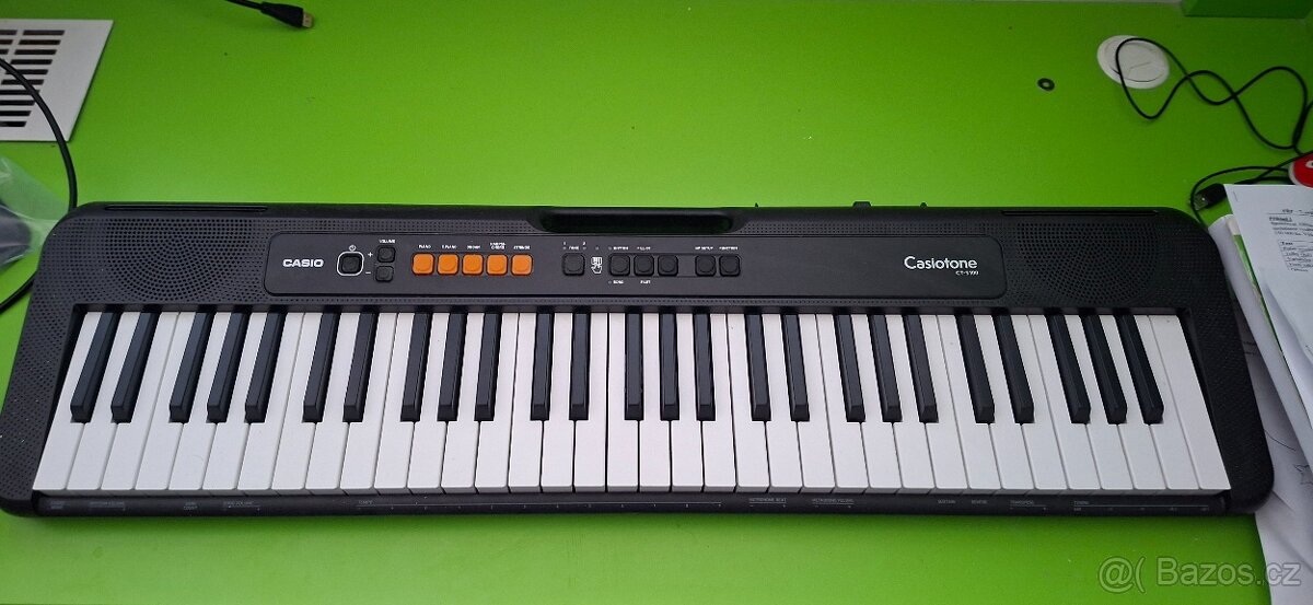 Klávesy / Keyboard Casio Casiotone CT-S100