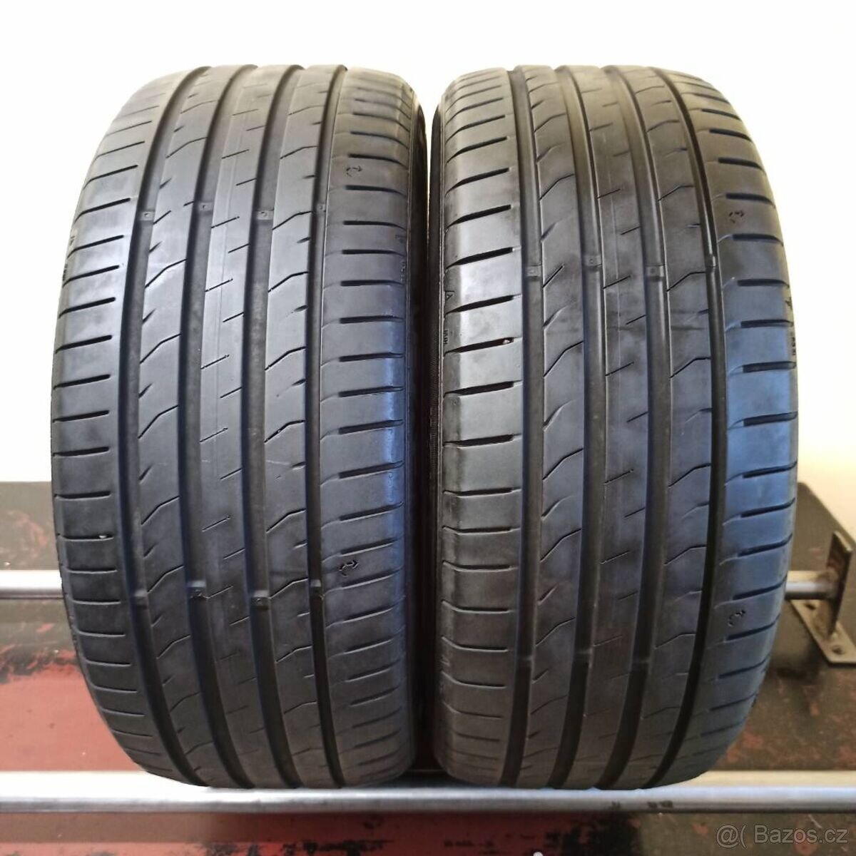 Nexen 215/45 R16 90V 4,5-5mm