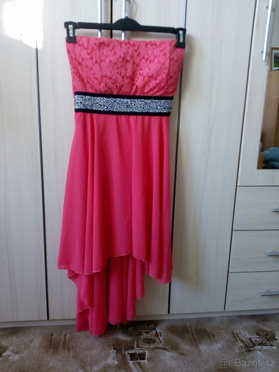 růžové šaty jedna velikost