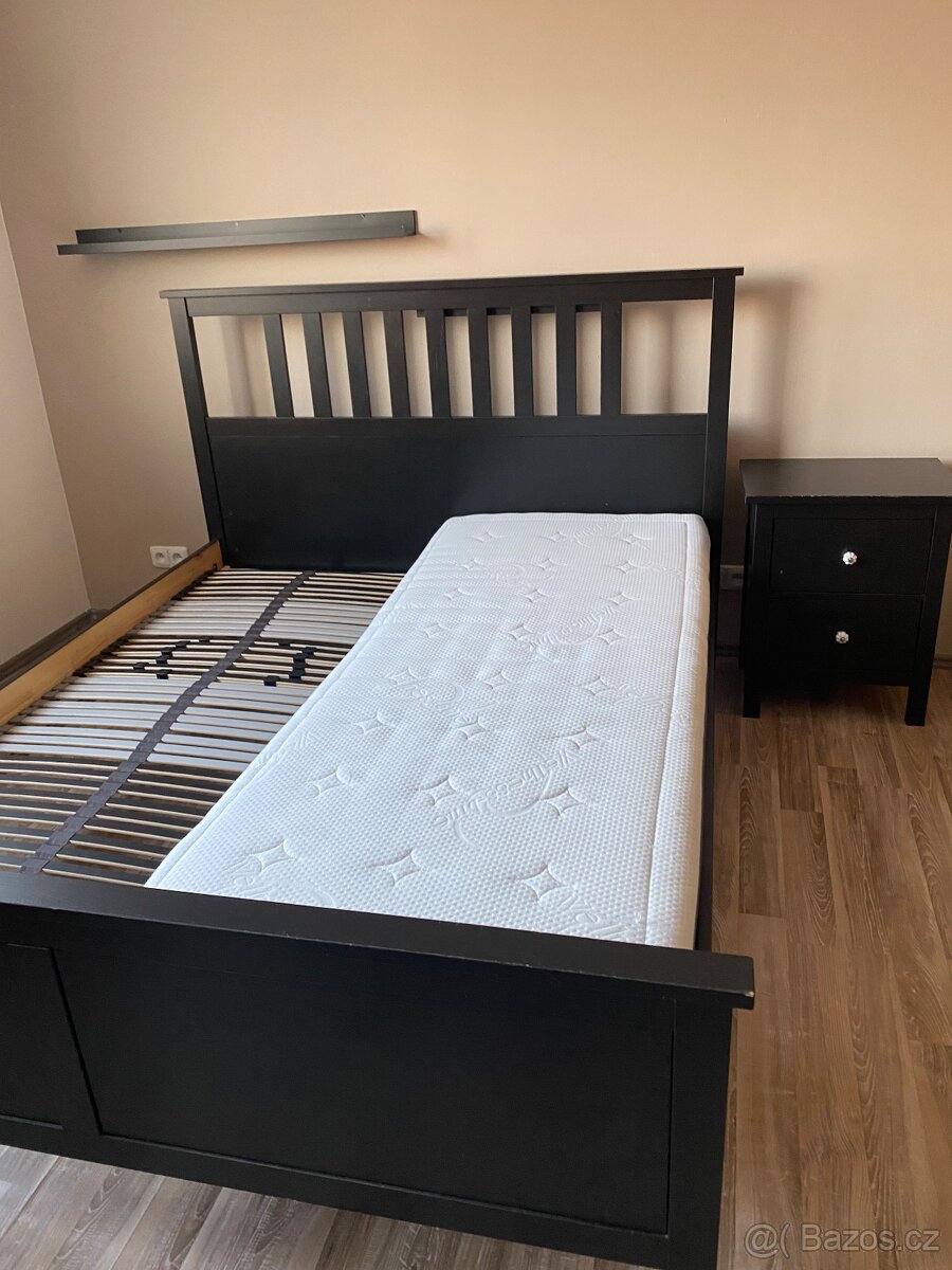 Postel HEMNES IKEA 160x200