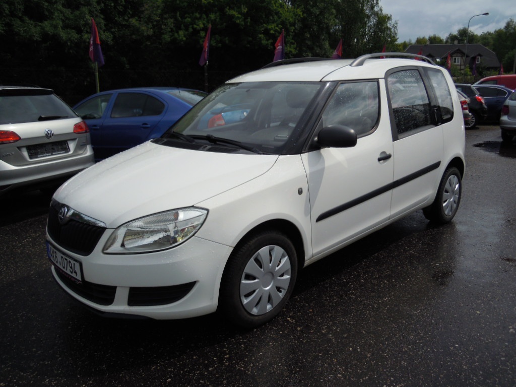 Škoda Roomster 1.6TDi 90koní r.v.3/2013