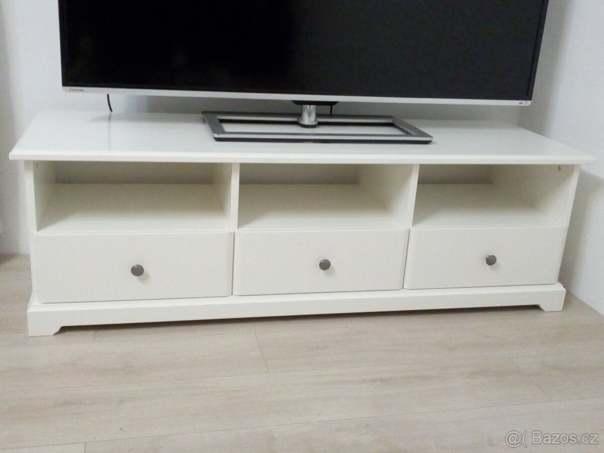 TV komoda Ikea Liatorp