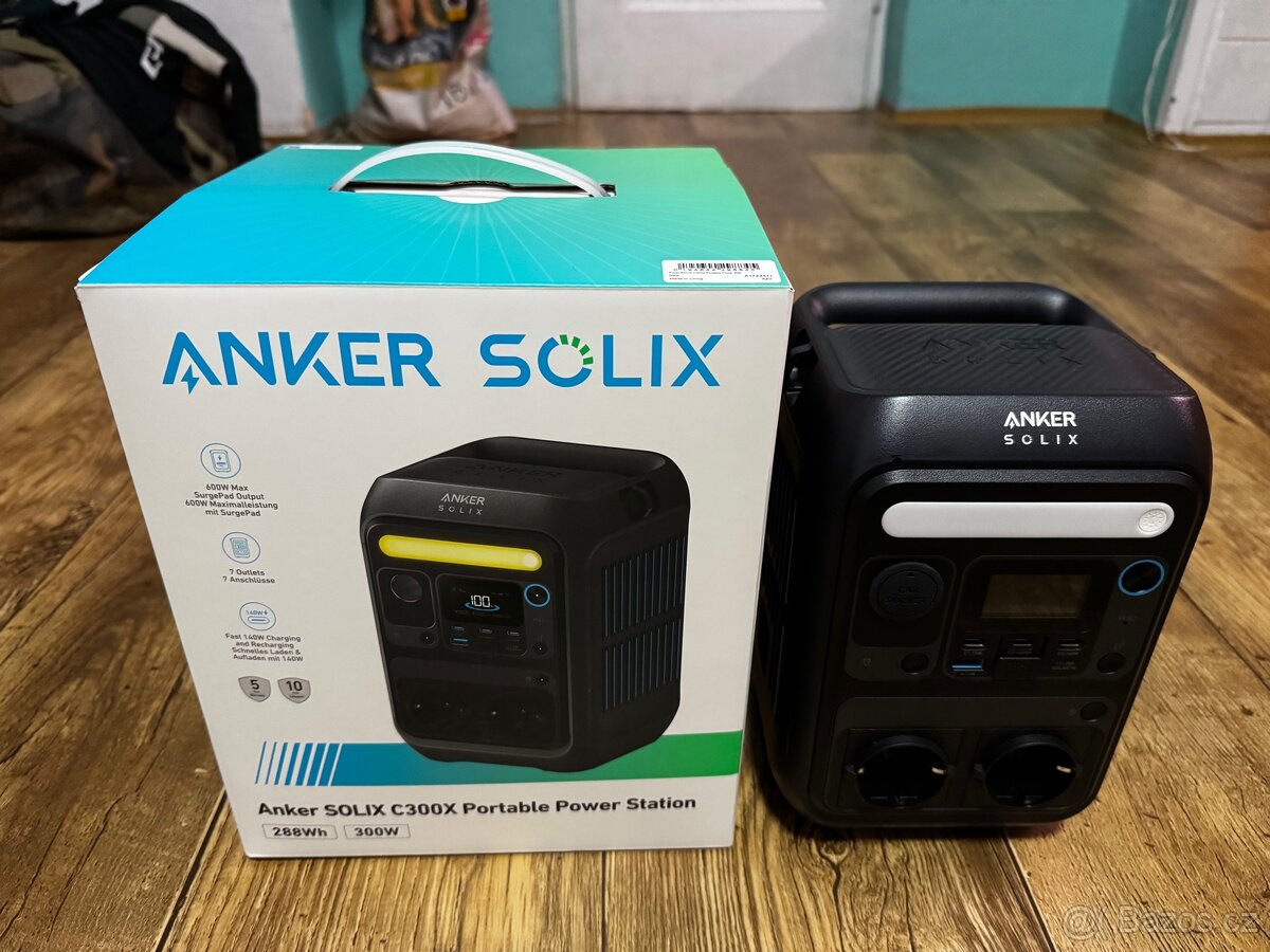 Přenosná elektro stanice Anker Solix C300X 288Wh 300W