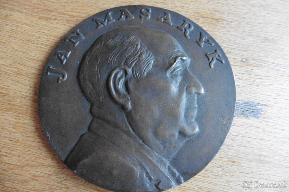 Velká plaketa Jana Masaryka signována,originál