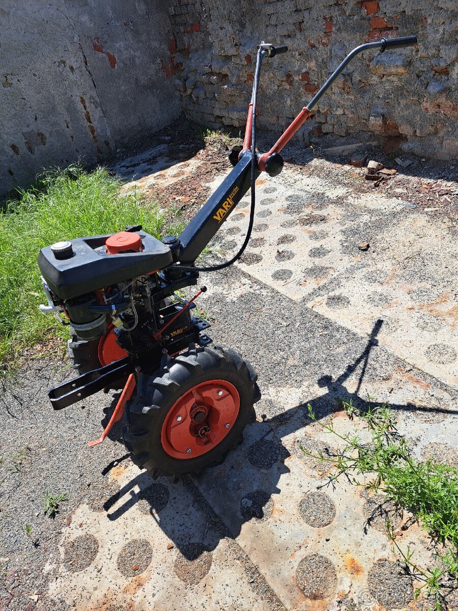 Tera vari traktor
