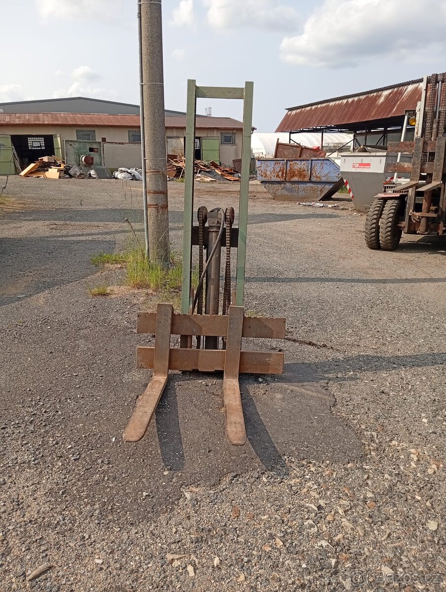 Vysokozdvih za traktor