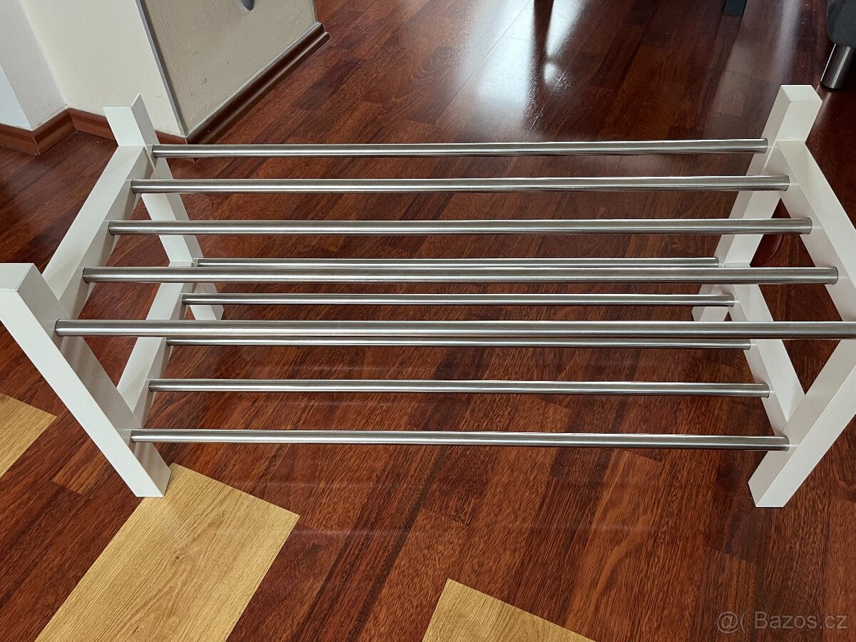 IKEA TJUSIG botník