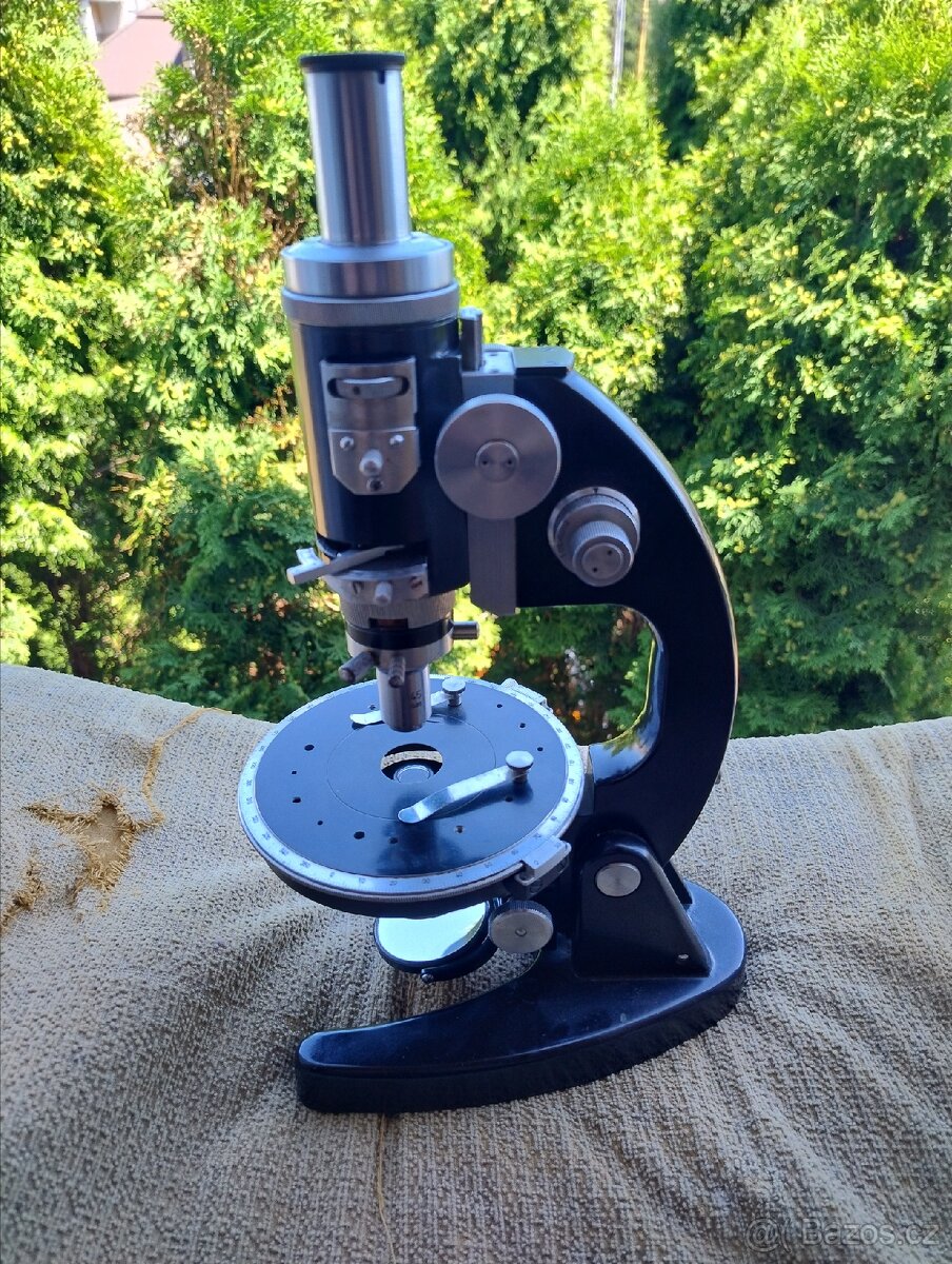 Meopta polarizačný mikroskop