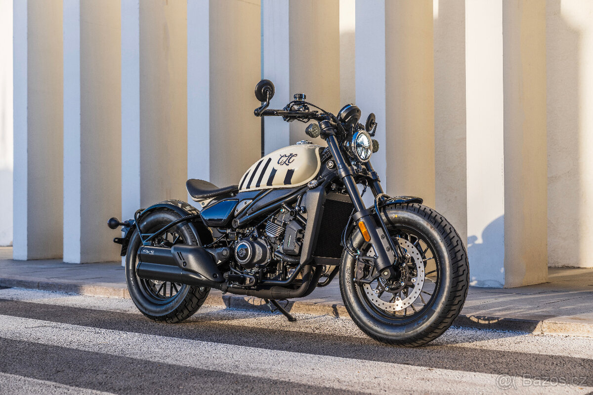 CFMOTO 450- CL-C Bobber akční cena helma plus bunda zdarma