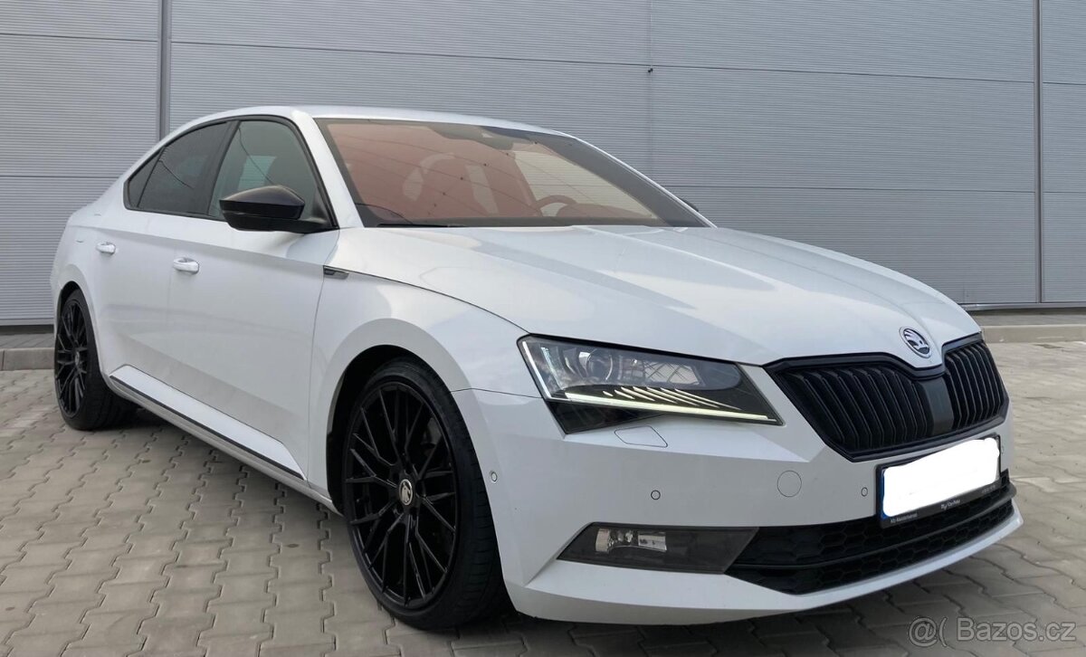 Škoda Superb SPORTLINE 2.0TSi 206kW DSG,4x4,WEBASTO, TAŽNÉ,