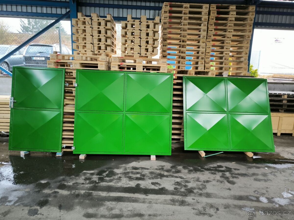 Dvoukřídlá vrata + vrátka