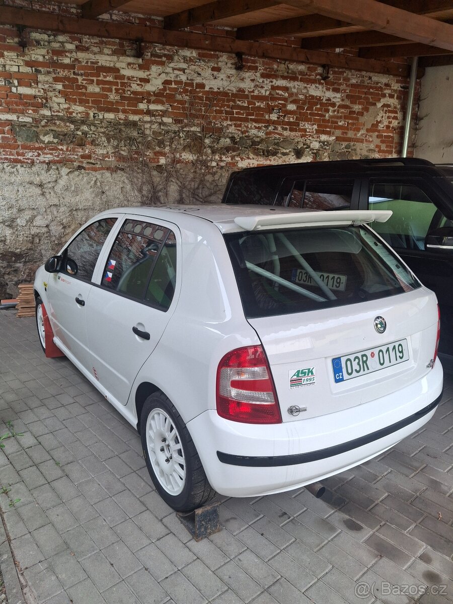 Skoda Fabia rally RN6