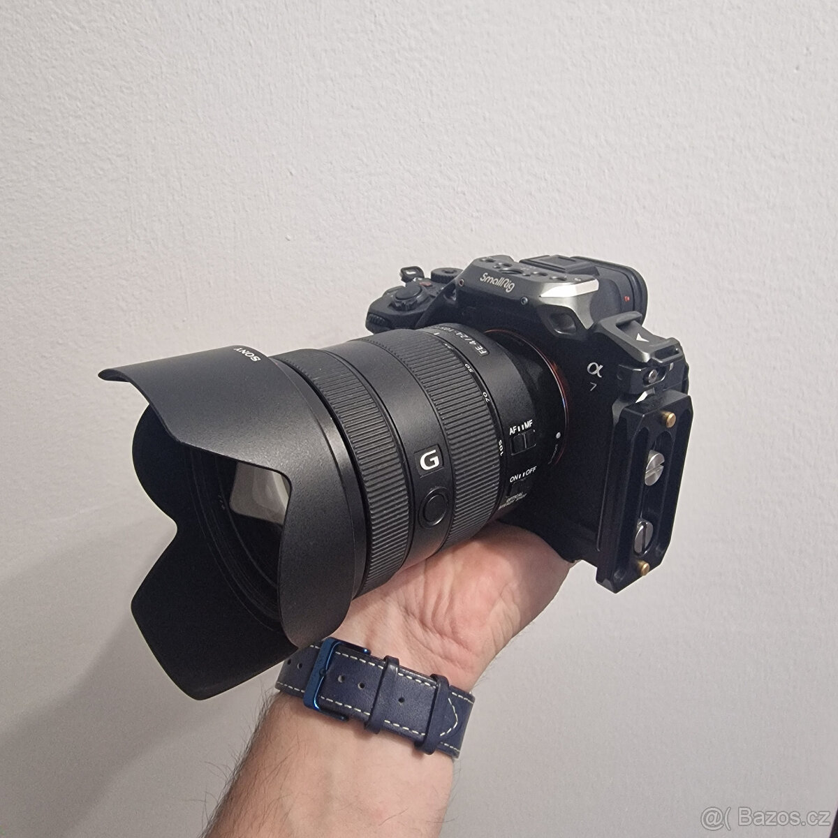 Sony A7 IV + Sony 24–105 G + příslušenství – TOP stav