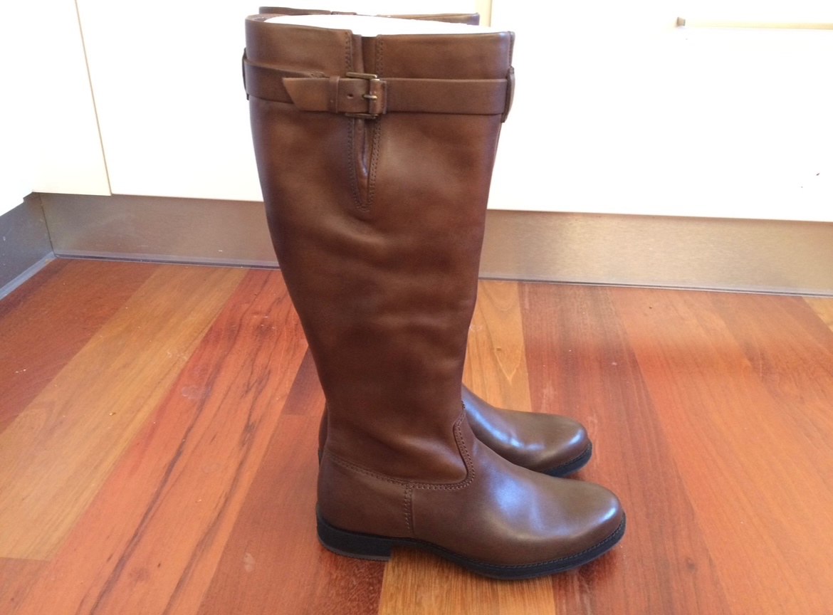 Nove damske zimni boty kozacky Ecco vel 38