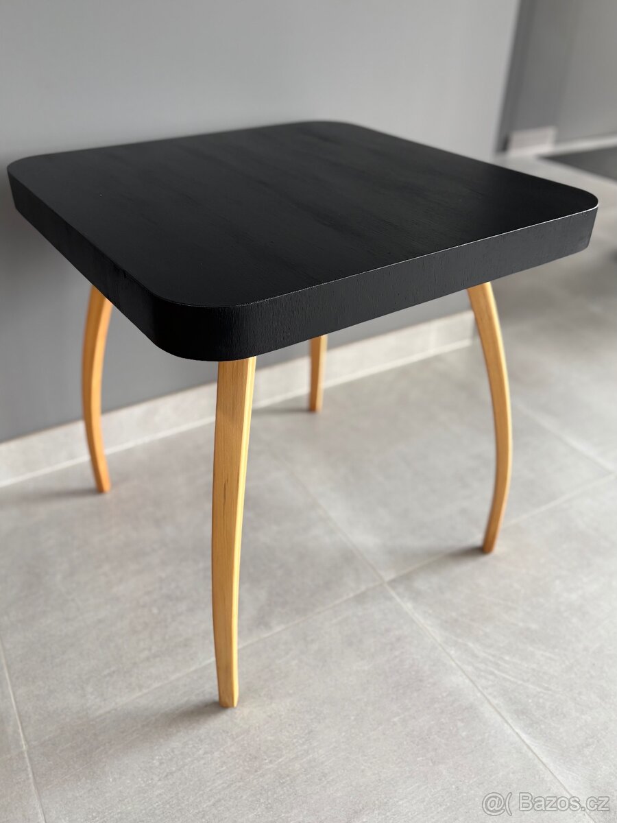 Stolek Pavouk Halabala po renovaci / unikát