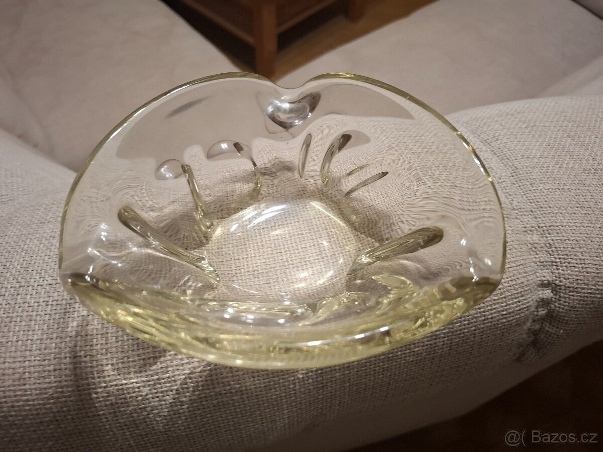 Popelnik hutní sklo 4