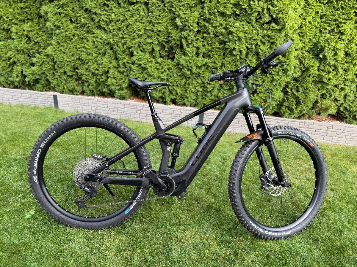 CUBE STEREO HYBRID 140 HPC SLX 750,vel.M,1070 km