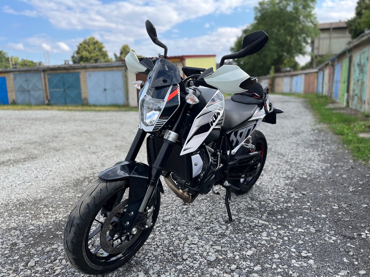 KTM Duke 690
