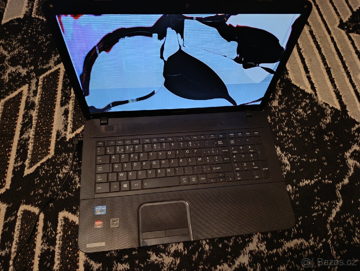 Notebook Toshiba Satellite C870-18Z – na náhradní díly