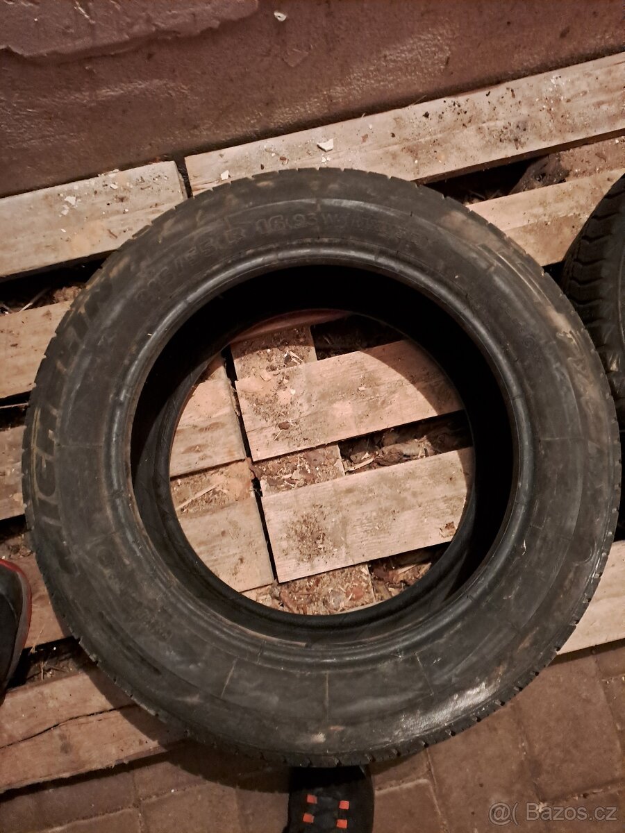 Letní pneumatika Michelin 215 55 R 16