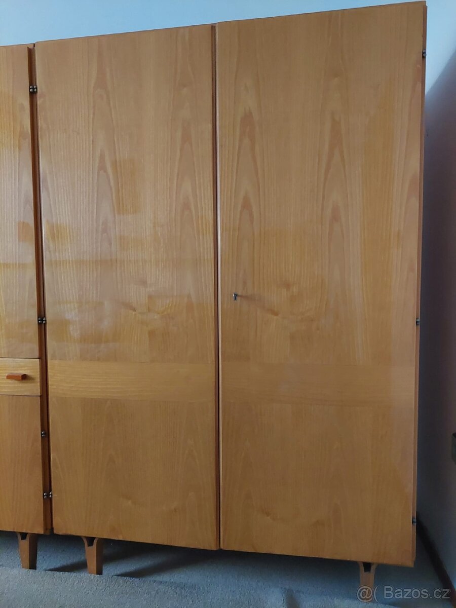 Retro skříně 60tá léta.