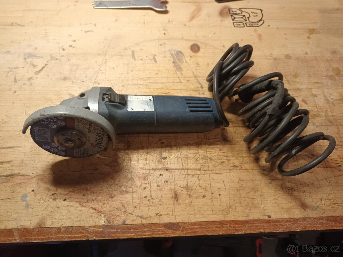 Úhlová bruska BOSCH