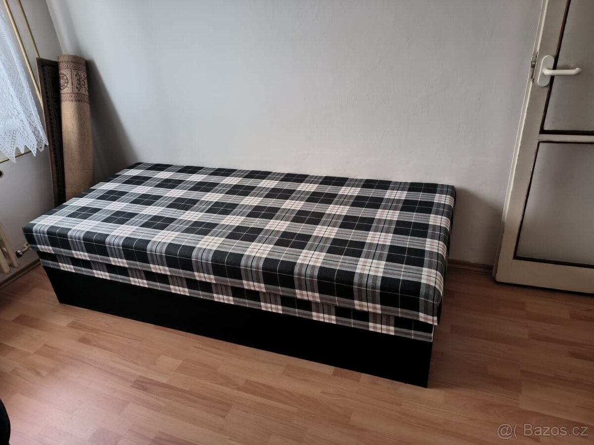 Valenda jednolůžková postel